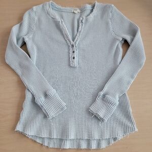 dylan Light Blue Waffle Henley Distressed Long Sleeve 100% Cotton Top Small